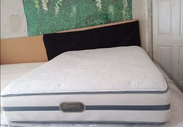 Queen Size Mattress (Colchón Queen Size)