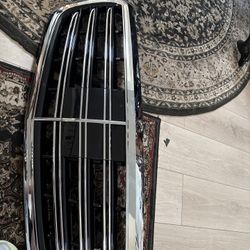 Mercedes-Benz W222 S-Class Front Grille (2014–2020)