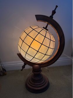 Vintage MCM Capiz globe table lamp