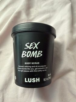 Lush Sex Bomb Body Scrub 10.2 oz