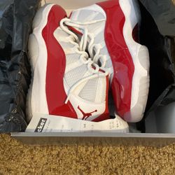 JORDAN 11 CHERRY RED