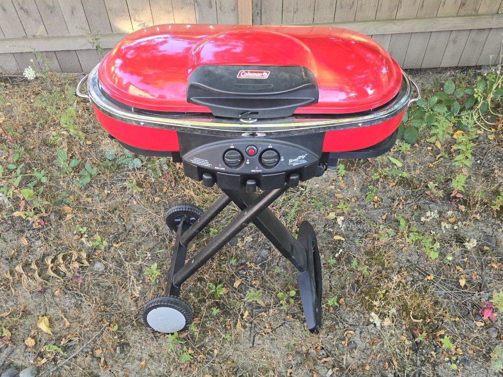 COLEMAN ROADTRIP GRILL RED for Sale in Boring, OR - OfferUp