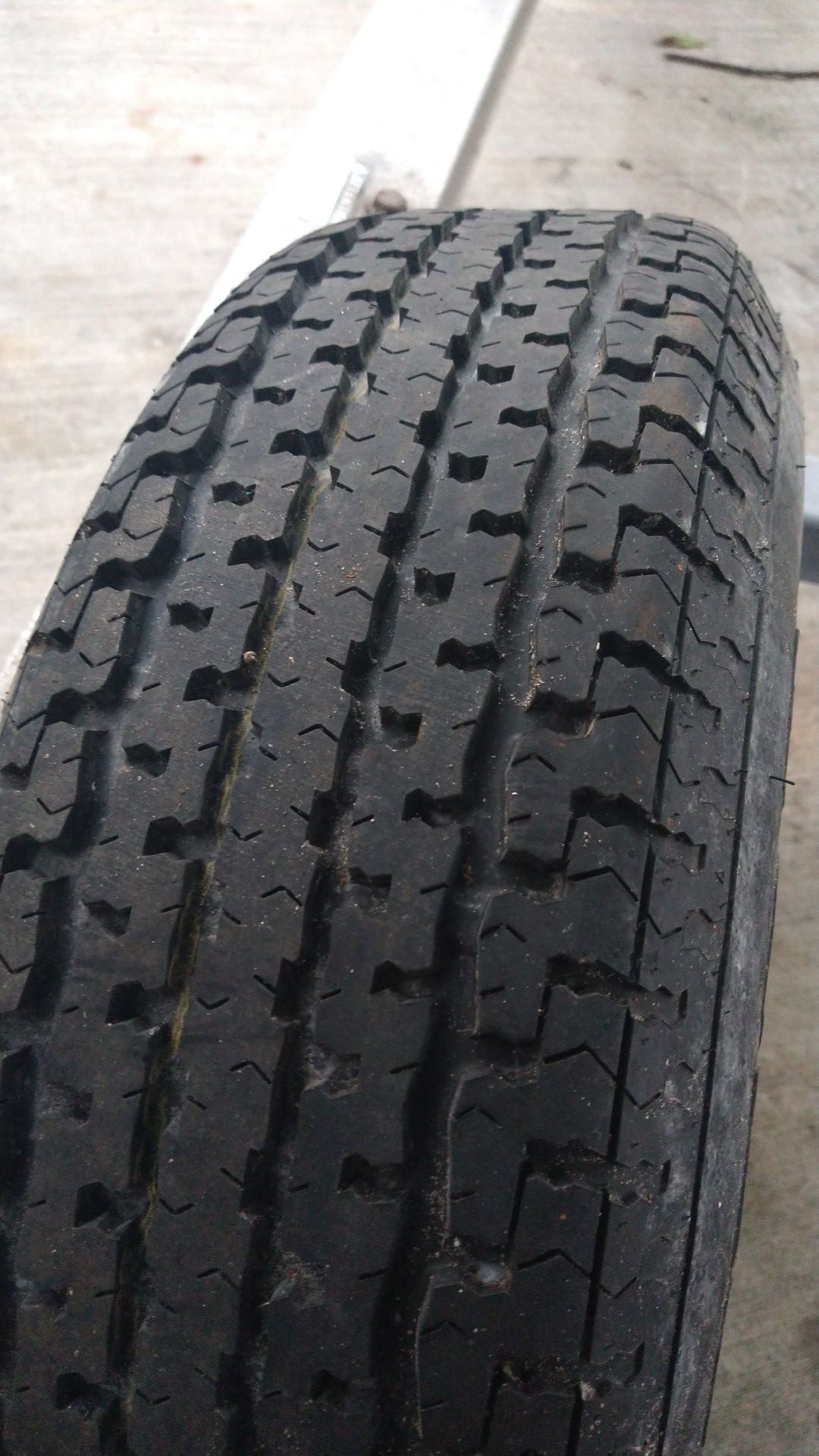 225/75/15 six holes trailer tires