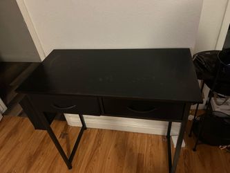 Computer desk