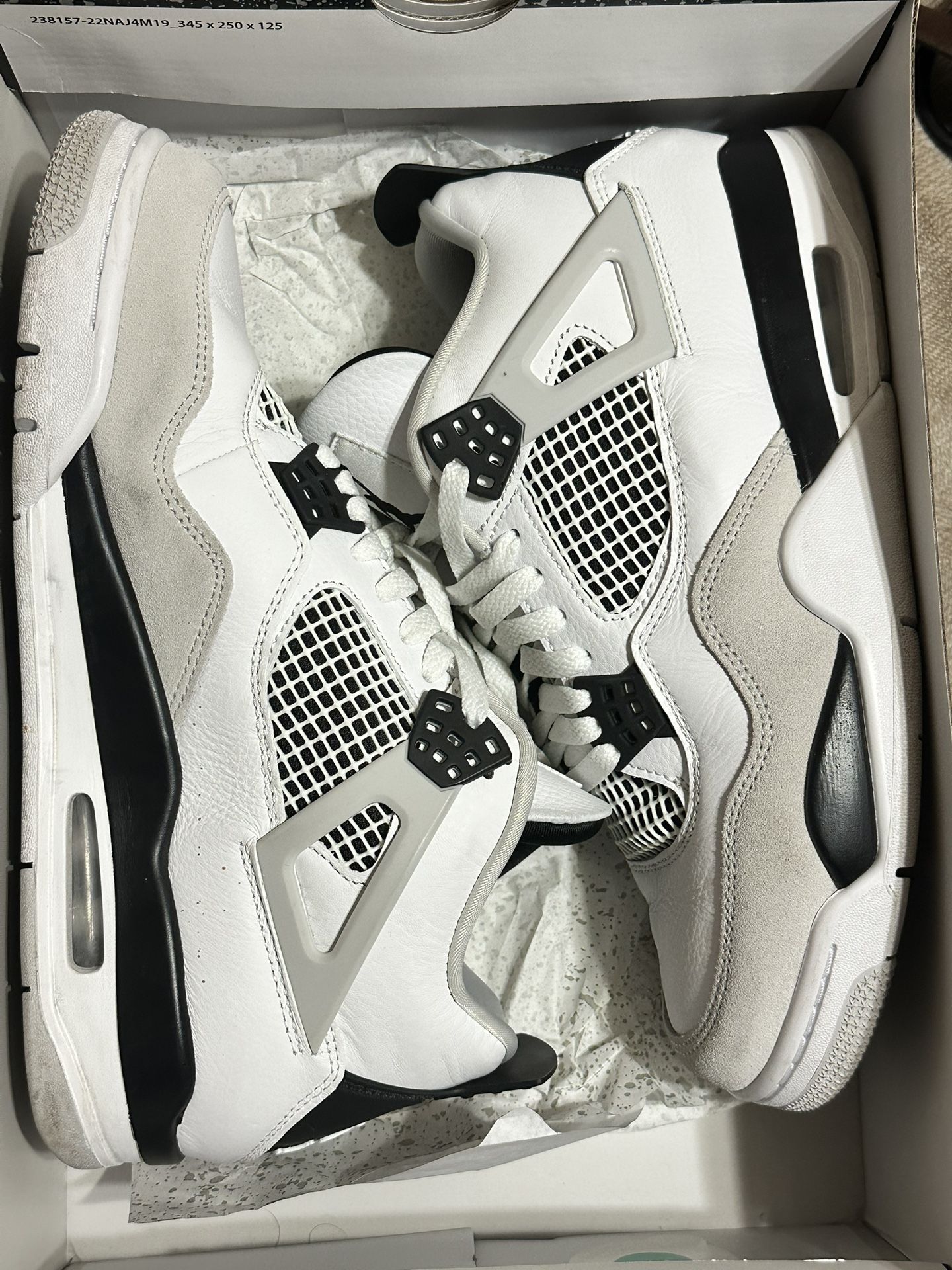 Jordan 4’s Military Black 9.5