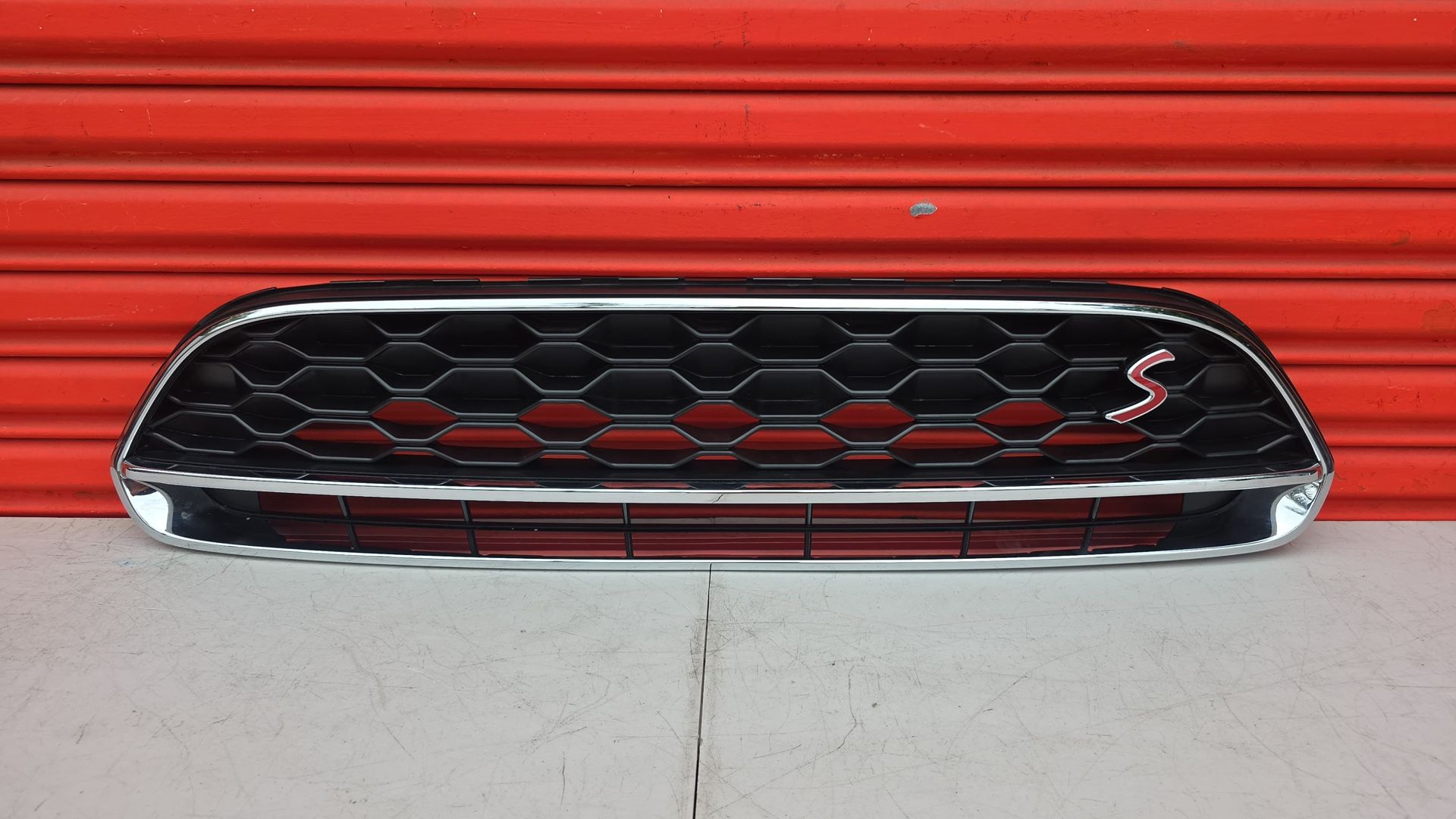 Mini Countryman F60 Front Grill 2017-2024