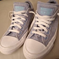 Converse All Star Women's Size 8 Light Blue