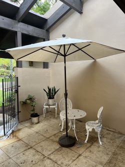 Table and 3 chaira