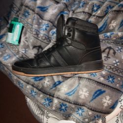 Levi 9 High Tops