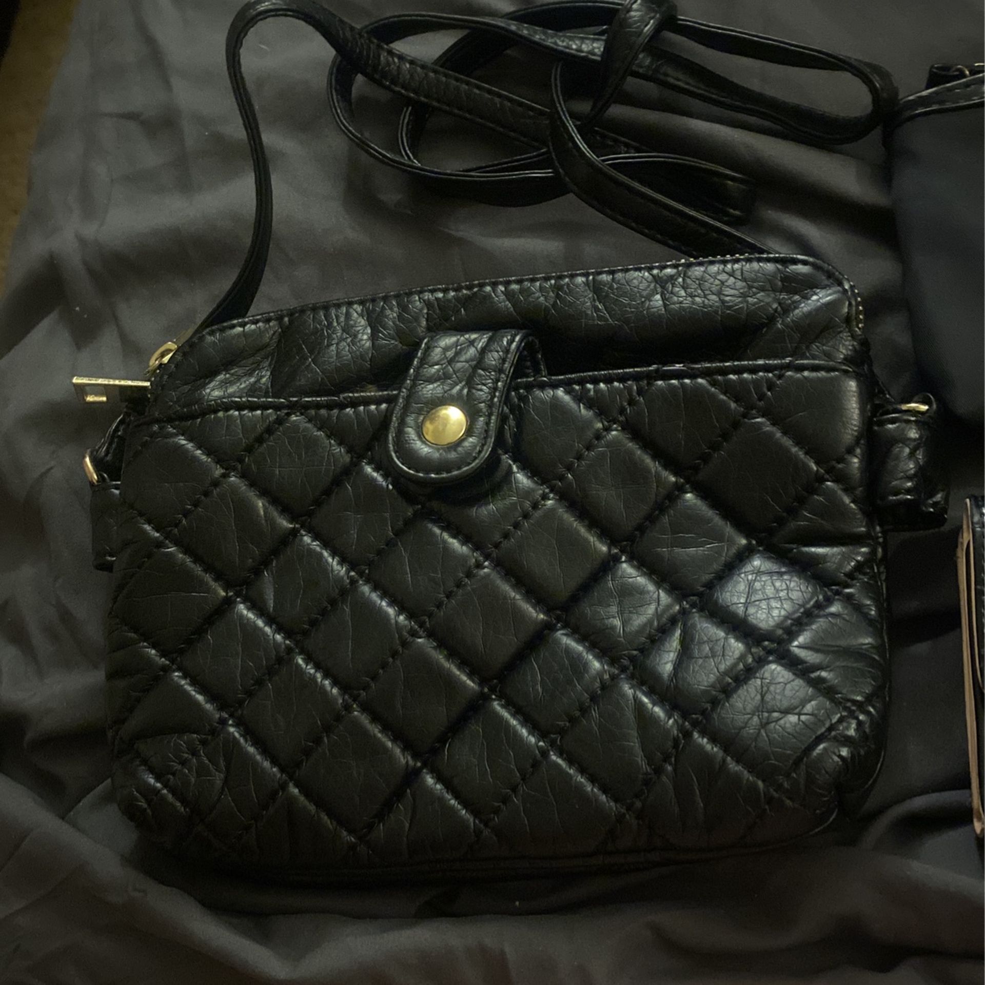 Crossbody Bag , Wrislet And Mini Wallet