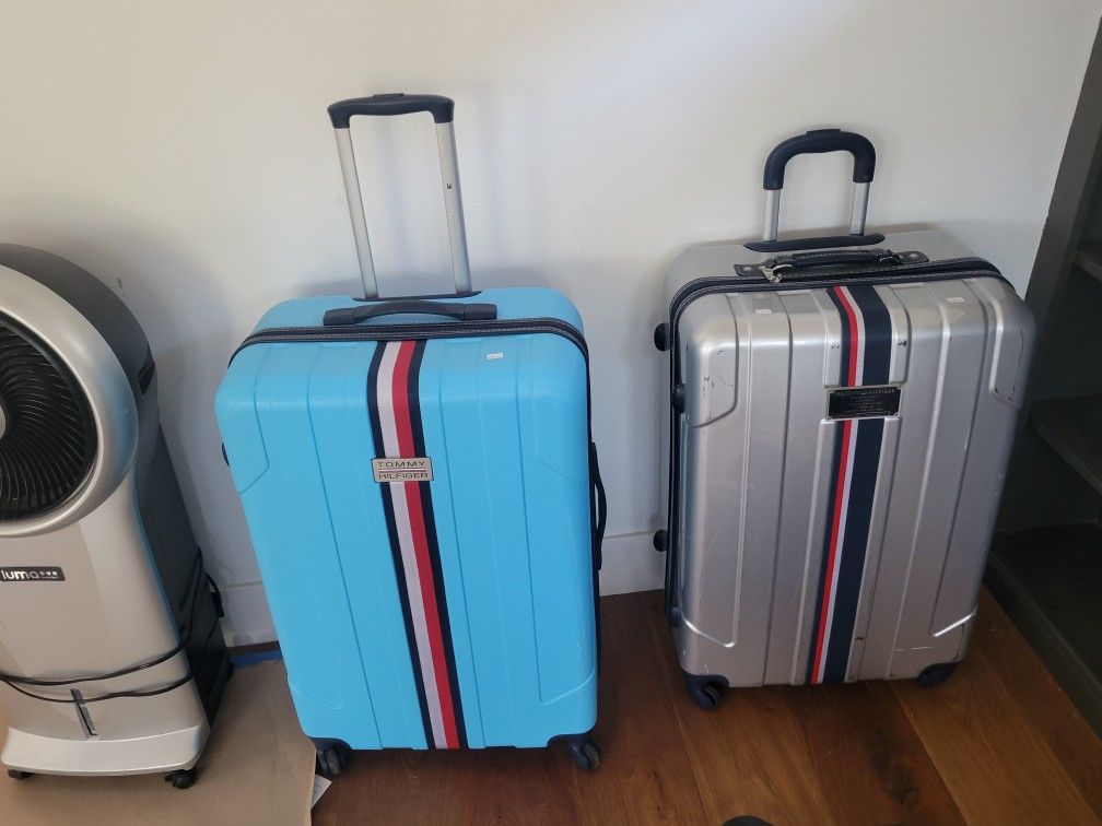 Spinner Suitcases Hilfiger Travel In STYLE