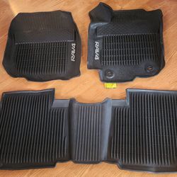 RAV 4 4 Mats Set 2019 