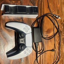 PlayStation 5 Controller w/ PlayStation Charging Dock