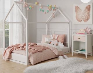Toddler bed