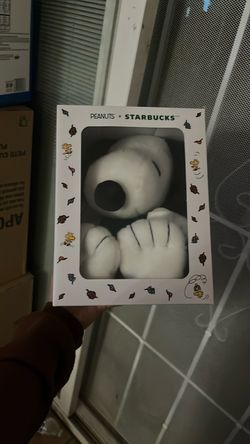 Snoopy Starbucks plushie