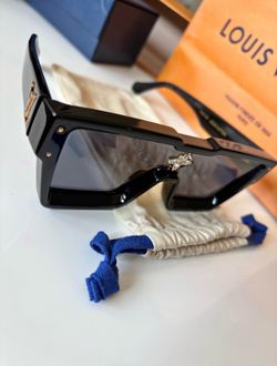 Brand New LV Sunglasses