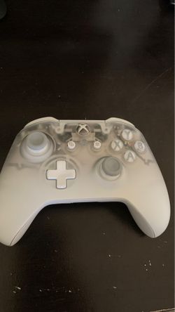 Xbox 1 phantom white controller used mint condition