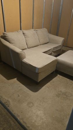 Beige reversible sectional