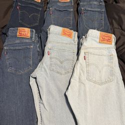 Women’s Levi Jeans