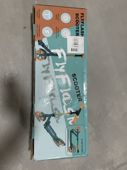 NIB Flyflash Scooter