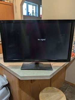32' TV no remote
