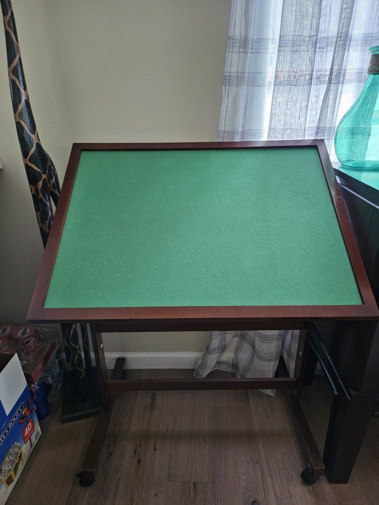 Puzzle Table