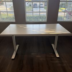 IKEA desk Adjustment Height 31.5”x63”