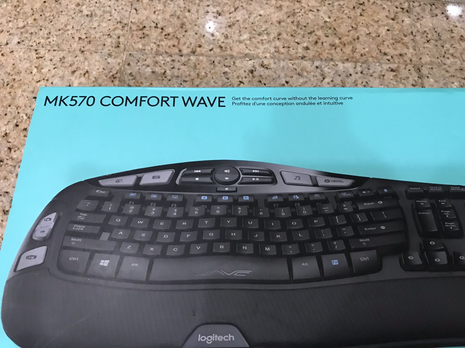 Wireless keyboard And Mouse By Logitech Mk570