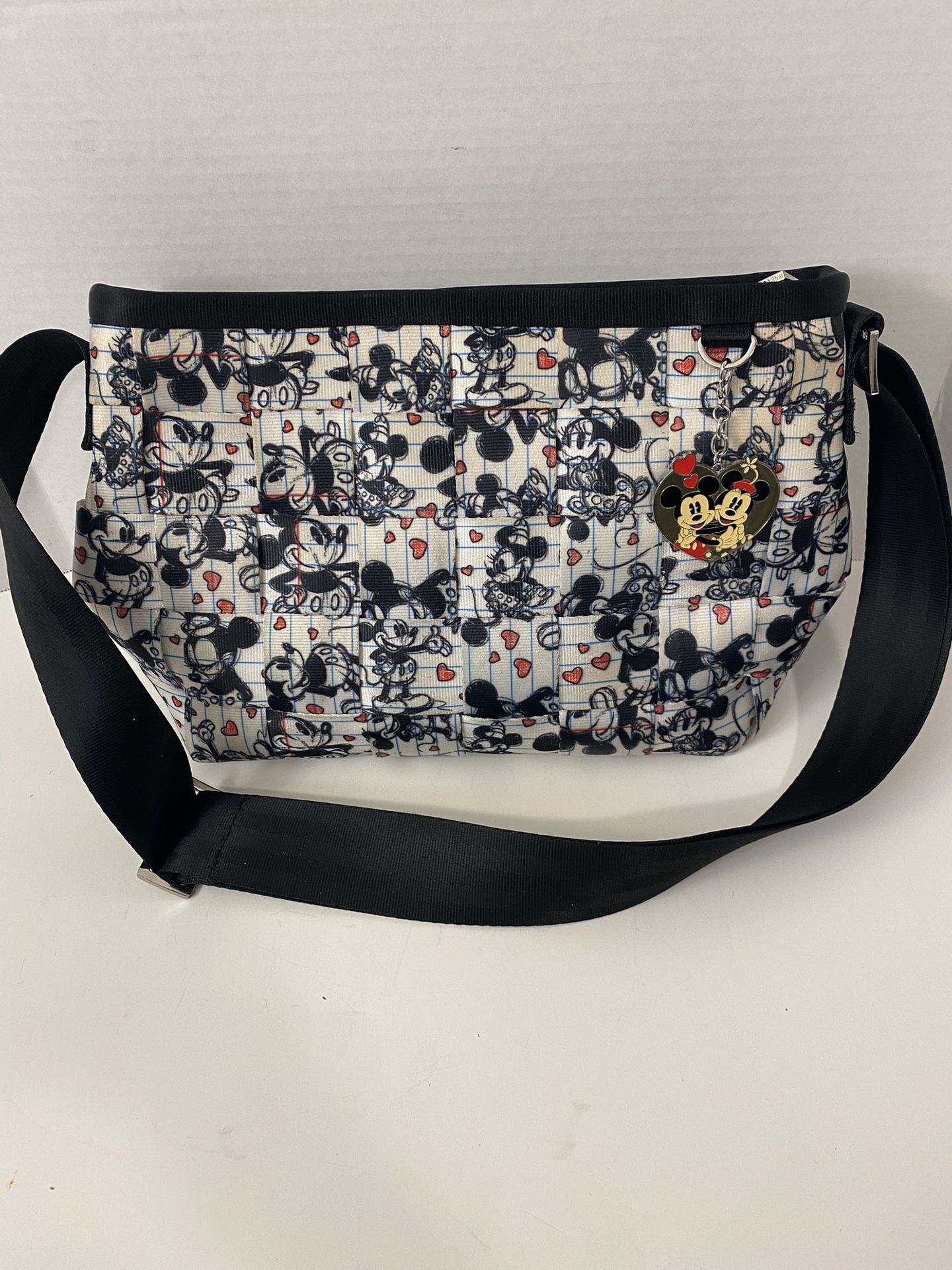 Vintage Harveys Disney Couture Mickey & Minnie Love Kiss Sketch Seatbelt Bag Medium Purse; 14”x10”