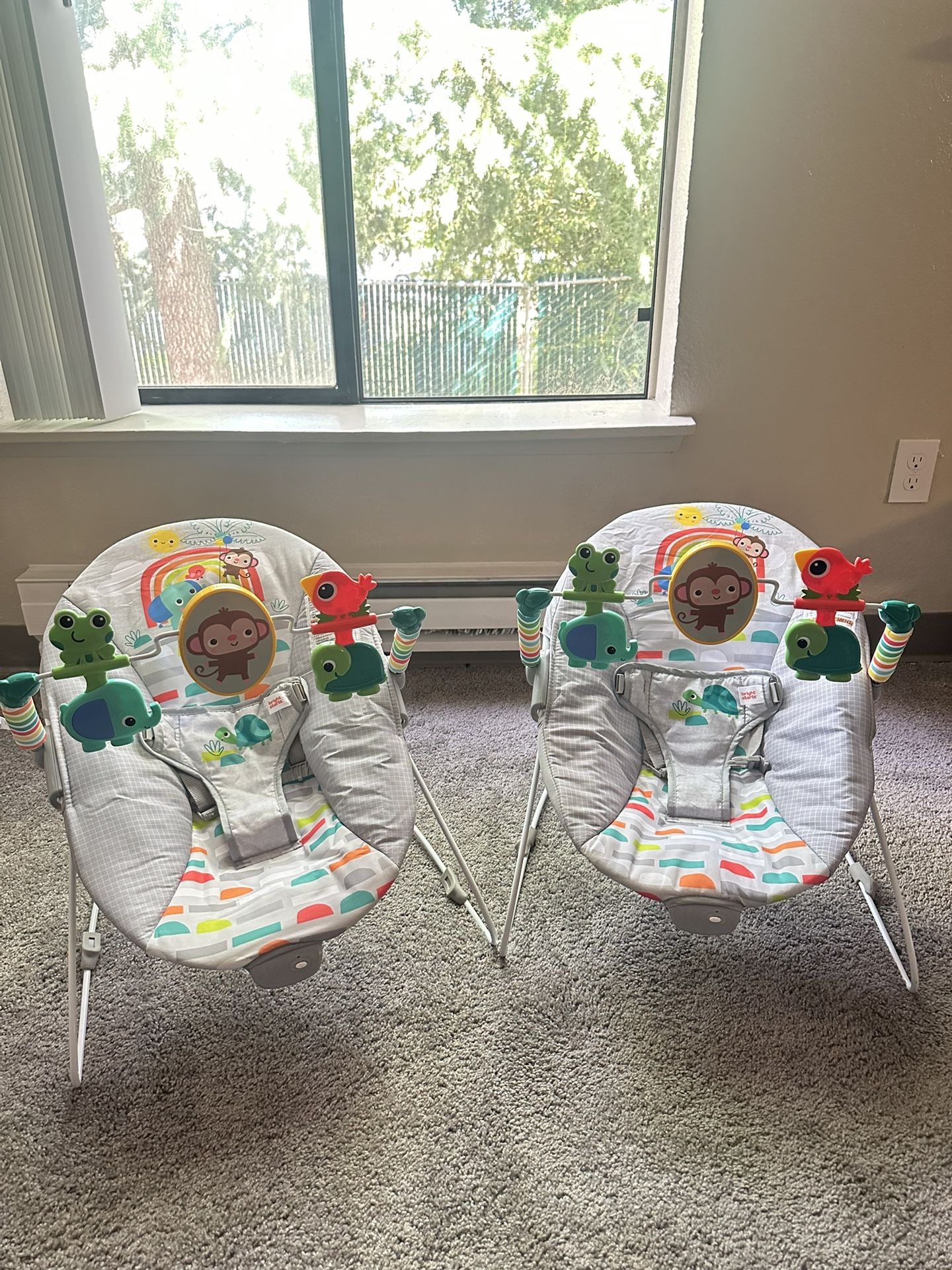 Bright Starts Playful Paradise Vibrating Baby Bouncer