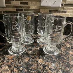 set de 4 vasos  nuevos 