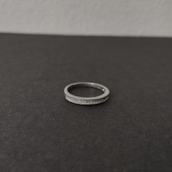 Beautiful .925 Sterling Silver Plated Cubic Zirconia Band Ring Size 8