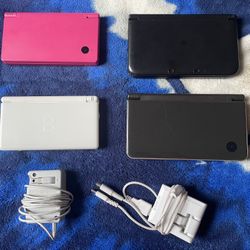 (4) Nintendo DS System Bundle’s 