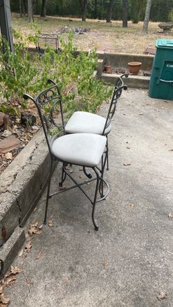 2 bar chairs