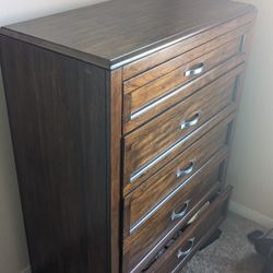 Wooden Dresser 