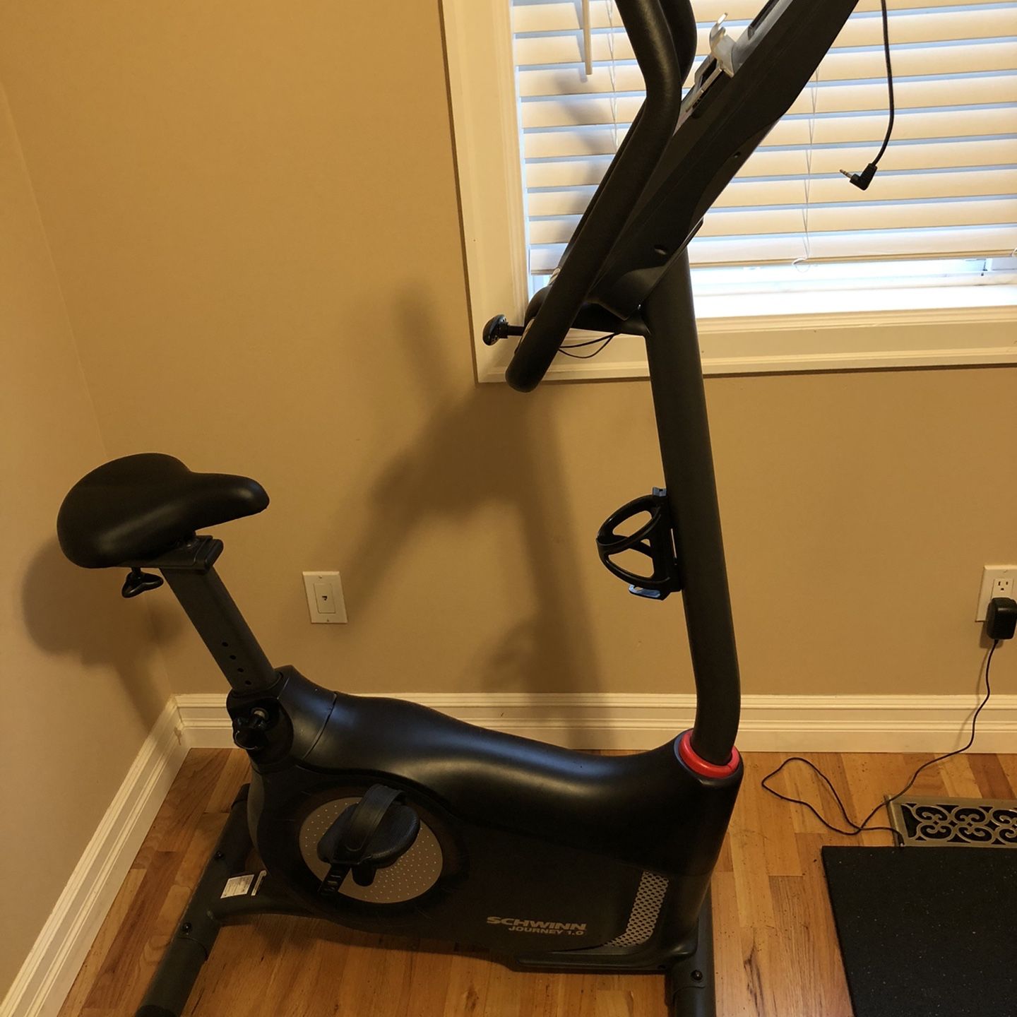 Schwinn Journey 1.0 Stationary Bike for Sale in Bellevue WA OfferUp