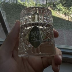 Roses On Ice Killian