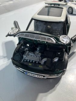 Black/white diecast mini cooper