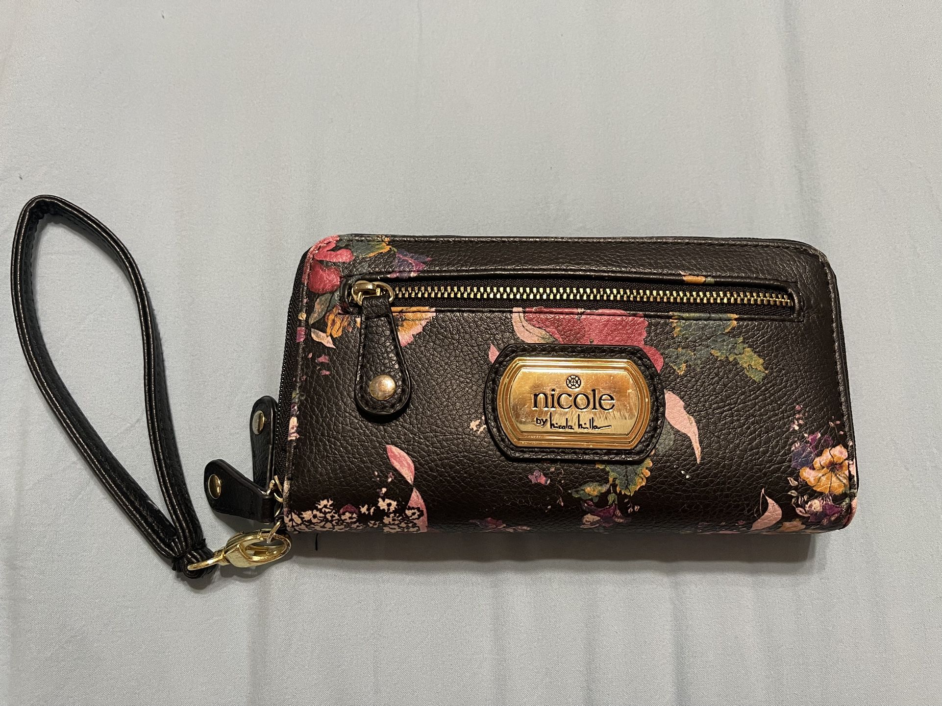 Designer Wallet Nicole by Nicole Miller