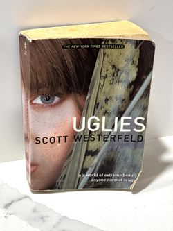 Uglies by Scott Westerfeld YA Paperback Dystopian Fiction – Used 