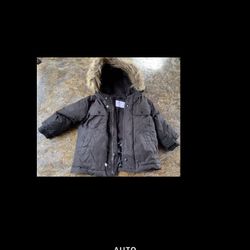 EUC Old Navy Unisex Faux-Fur-Trim Hooded Parka Coat Size 12-18 Months warm