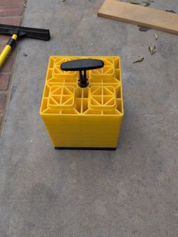 Trailer leveling blocks