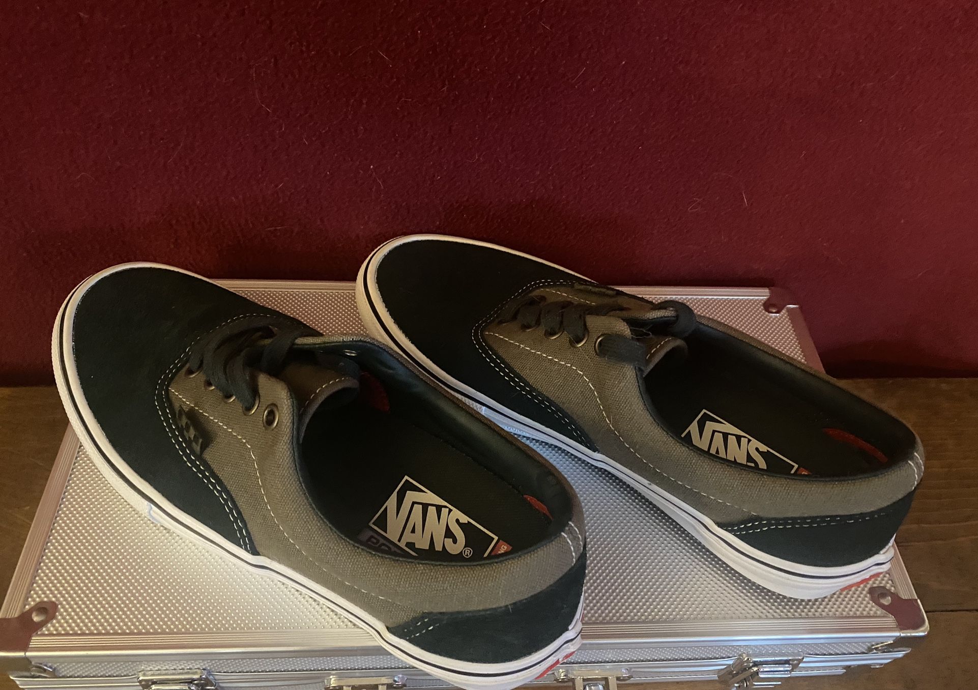 Vans Size 8. Men’s