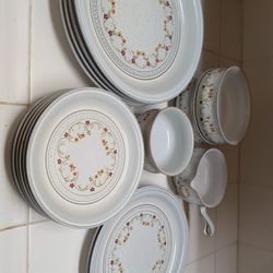 VINTAGE DENBY AVIGNON DINNERWARE