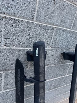 Thule Roof Rack Crossbars (Pair) – fits Kia Sportage and like