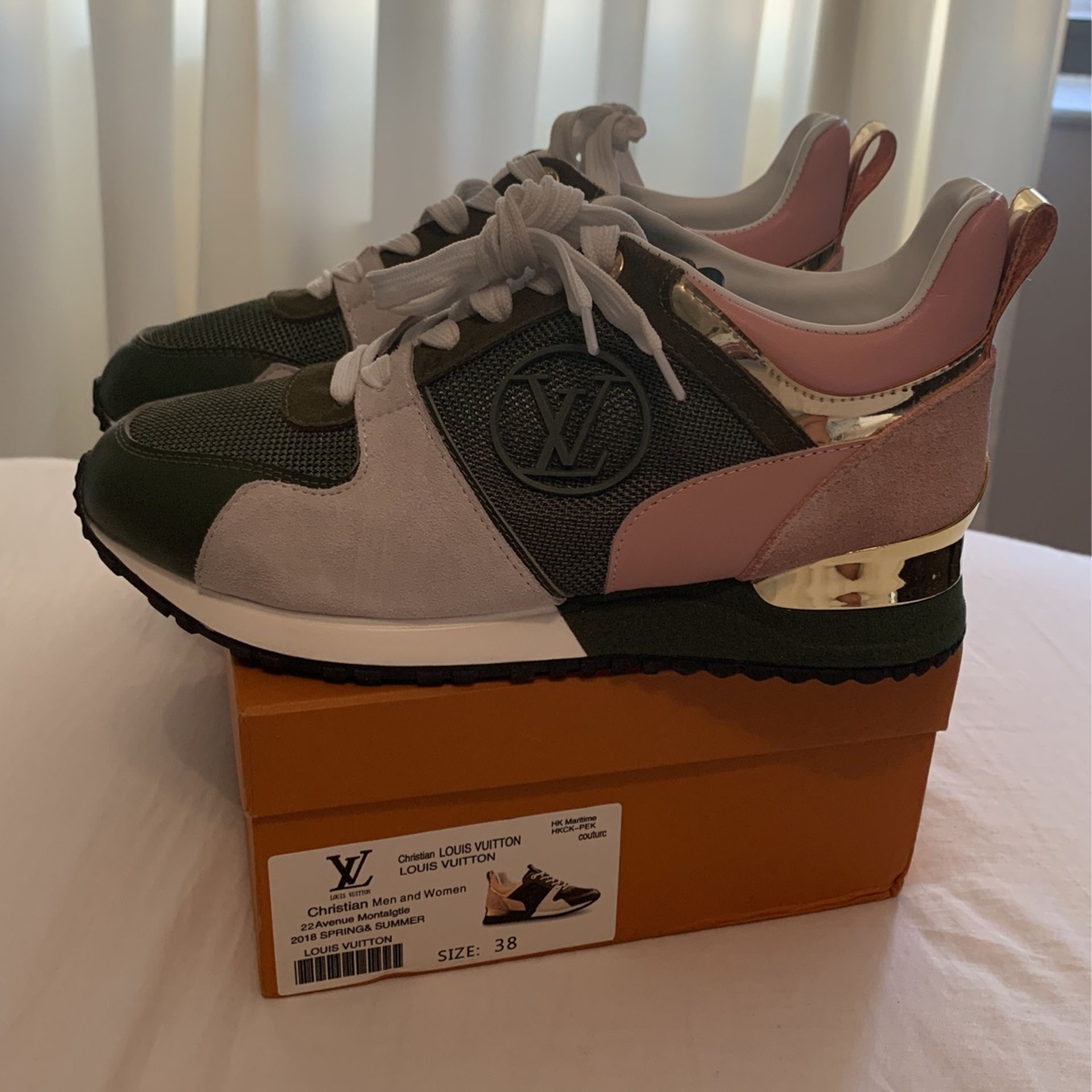 Louis Vuitton Run Away Sneakers SIZE 10.5 for Sale in The Bronx