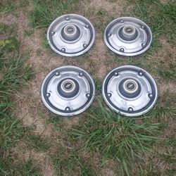  Vintage Hubcaps