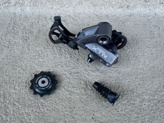 SHIMANO XTR REAR DERAILLEUR - MEGA 9 - RD-M952 - Used - $60