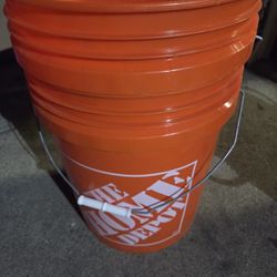 Cubetas, 3 Usadas 3 Nuevas 2 Tapas