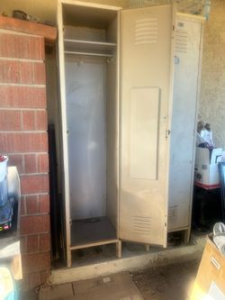 Storage locker
